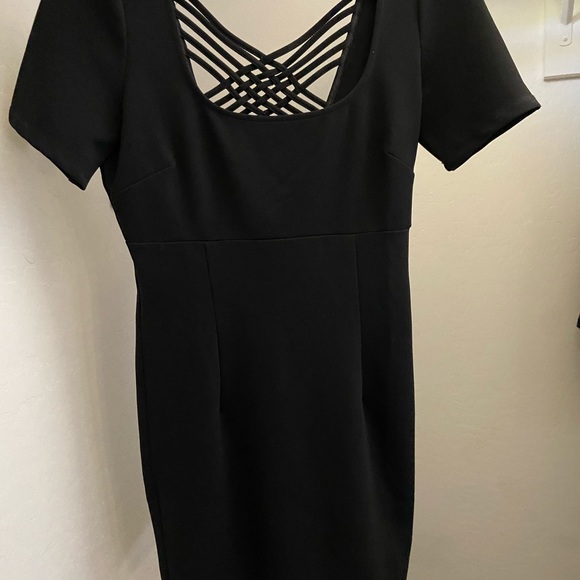 Dresses & Skirts - Dress